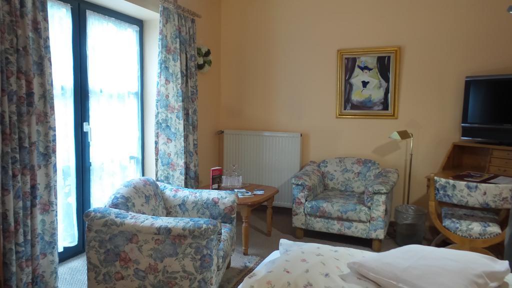 Hotel Historischer Krug Oeversee 外观 照片